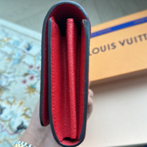 Authentic LV wallet in good used condition - Picture 6 of 7